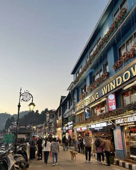 Mall Road View 3